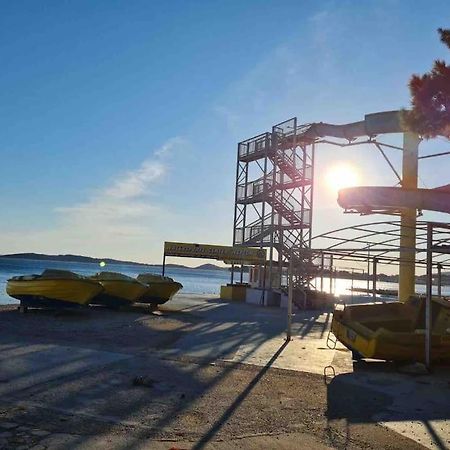 Prostorny Domov V Nejkrasnejsi Casti Chorvatska Apartman Vodice Kültér fotó
