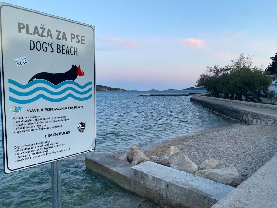 Prostorny Domov V Nejkrasnejsi Casti Chorvatska Apartman Vodice Kültér fotó